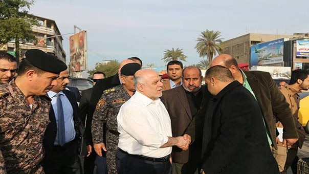  العبادي يشيد بدور الحشد الشعبي: لا نفرط به ولا صحة لطلب حله