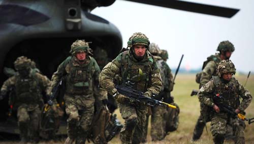 قوات خاصة بريطانية تقوم بعملية عسكرية داخل سوريا.. لأول مرة