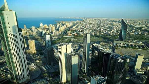 الكويت تنوي مواصلة الاقتراض لتمويل عجز الموازنة