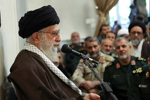 الامام الخامنئي: اميركا ارتكبت خطأً استراتيجيًا بعدوانها العسكري على سوريا