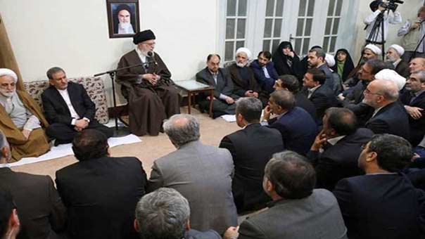 الإمام الخامنئي: هناك جبهة واسعة من الاعداء في مواجهة الجمهورية الاسلامية