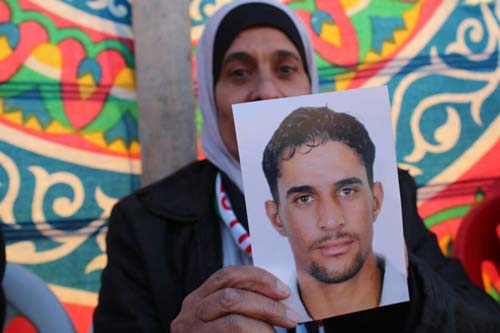 أسبوعان على &rsquo;إضراب الكرامة&rsquo;.. الاحتلال يُصّعد قمعه للأسرى وتحذيرات فلسطينية من خطورة أوضاعهم الصحية