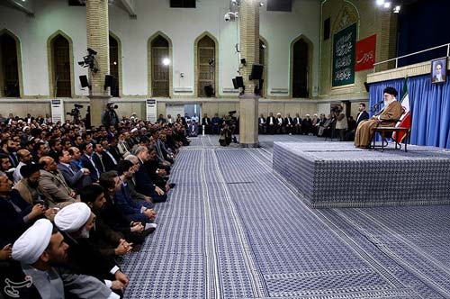 الامام الخامنئي: للجمهورية الإسلامية هيبة في عين أعدائها ومشاركة الشعب مصدر هذه الهيبة