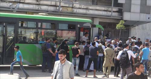 عودة 9 عائلات إلى حي الوعر بسبب المعاملة اللاإنسانية في المخيمات بمدينة جرابلس