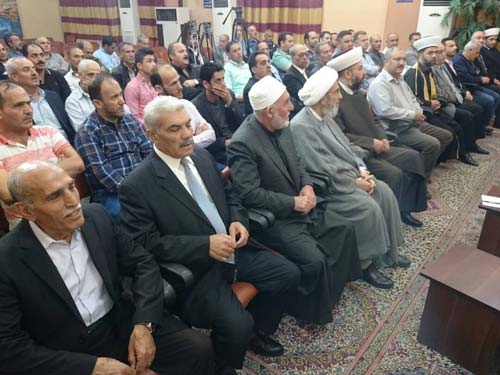 الشيخ يزبك في لقاء مع أهالي بلدة الطفيل في قاعة الشهيد السيد عباس الموسوي في بعلبك
