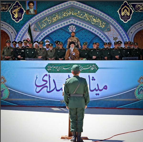 الإمام الخامنئي: العدو يسعى للاخلال بأمن البلاد وإثارة الشغب والفتنة والاطاحة بالانتخابات