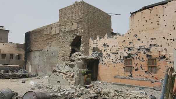 القوات السعودية تواصل هجومها على العوامية… وتطلق قذائف على منازل المواطنين