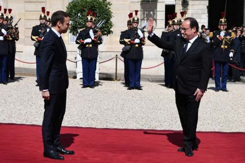 ماكرون يتولى مهامه رسميا واعدًا باعادة بناء اوروبا وانعاشها