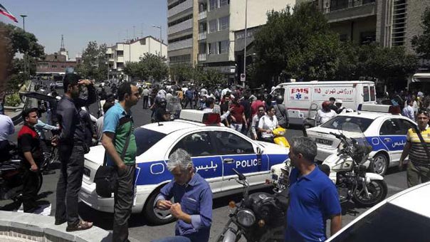 شهداء وجرحى في هجوم إرهابي استهدف مجلس الشورى الاسلامي ومرقد الامام الخميني (قده) في طهران