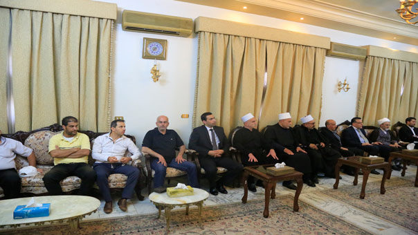 السفارة الإيرانية تتقبل التعازي بشهداء الاعتداءين الإرهابيين