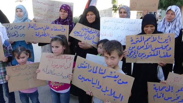 أهالي كفريا والفوعا يطالبون بفكّ الحصار المفروض عليهم