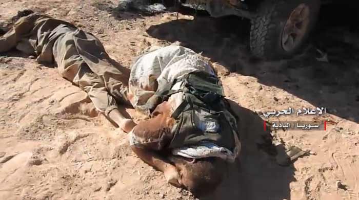 بالصور: هكذا أفشل الجيش السوري هجوم &rsquo;داعش&rsquo; في محيط &rsquo;حميمة&rsquo;