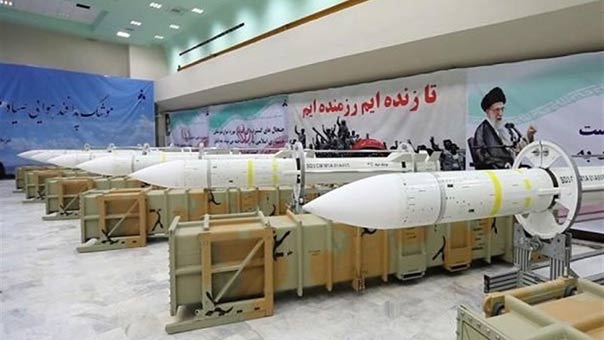  إيران تدشن خط انتاج صاروخ الدفاع الجوي &rsquo;صياد 3&rsquo;