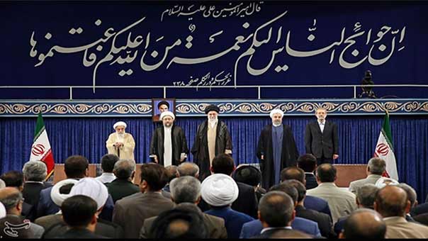 الإمام الخامنئي في حفل تنصيب الرئيس الإيراني: للوقوف في وجه الهيمنة الأمريكية بقوة وصلابة