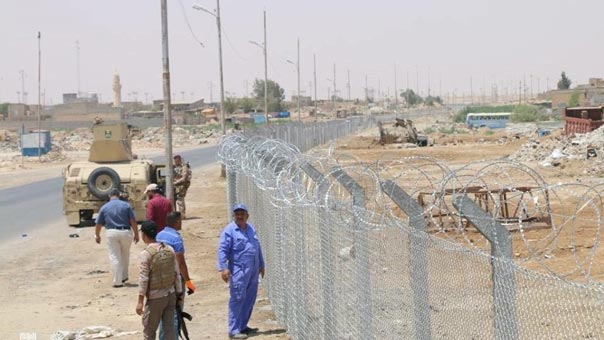 بالصور .. إجراءات جديدة لمنع تسلل &rsquo;داعش&rsquo; إلى هيت العراقية
