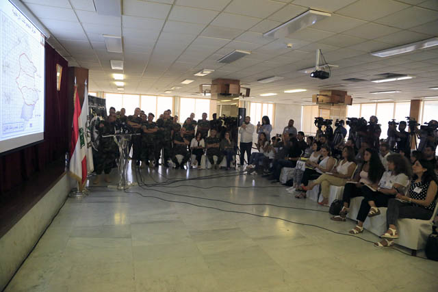 مؤتمر صحفي للعميد علي قانصو في مبنى وزارة الدفاع