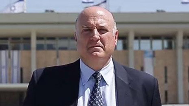 بعد اشهر من توقفه عن العمل .. سفير الكيان الصهيوني يعود إلى القاهرة ويباشر عمله