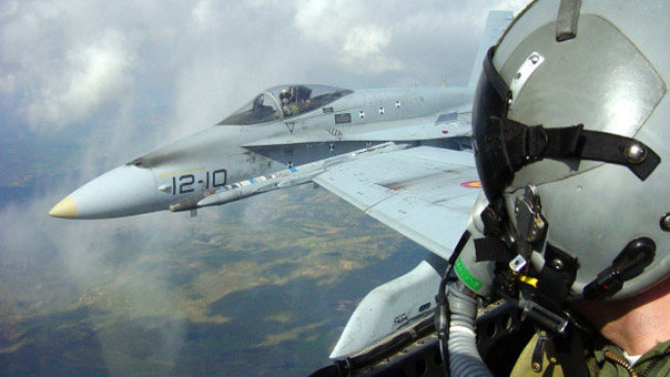 دلائل تثبت تورّط الأميركيين بدعم &rsquo;داعش&rsquo; في دير الزور... والتحالف يتنصّل 

