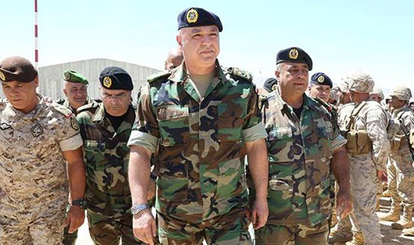 تكريم رسمي للعسكريين الشهداء.. والرئيس عون: ليست الأوطانُ مستَحَّقةً لنا إذا لم نكن مستعدين لصونها بالشهادة