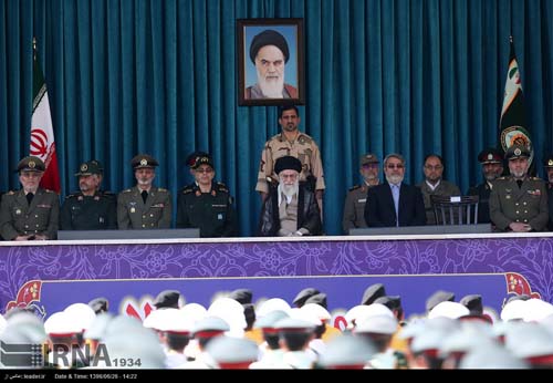 الإمام الخامنئي: أنف القائمين على نظام الهيمنة سيمرّغ مرة أخرى بالتراب