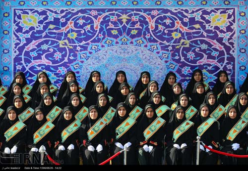 الإمام الخامنئي: أنف القائمين على نظام الهيمنة سيمرّغ مرة أخرى بالتراب