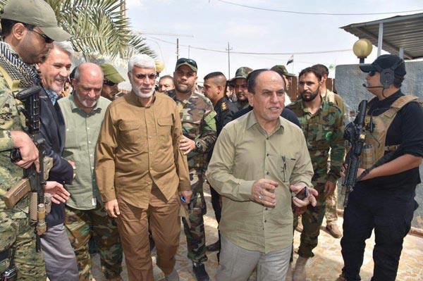 أبو مهدي المهندس يزور قيادة محور الشمال للحشد الشعبي في كركوك

