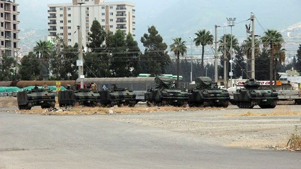 بالصور.. تركيا تحشد قواتها لدخول إدلب