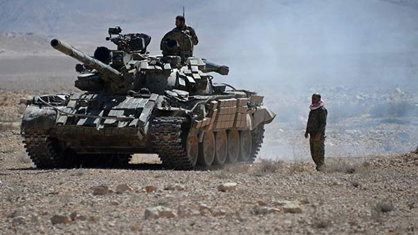 الجيش السوري وحلفاؤه يعبرون نهر الفرات نحو ضفته الشرقية