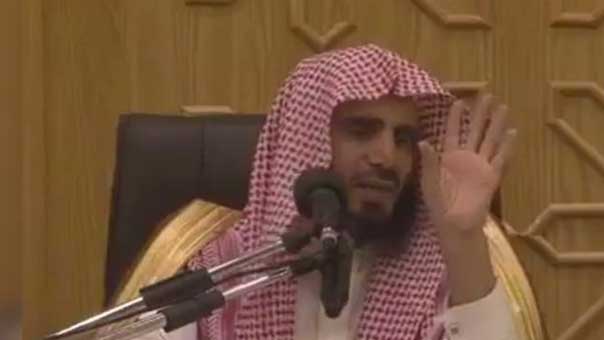 السعودية: منع داعية من الإمامة بسبب ’إثارته للرأي العام’