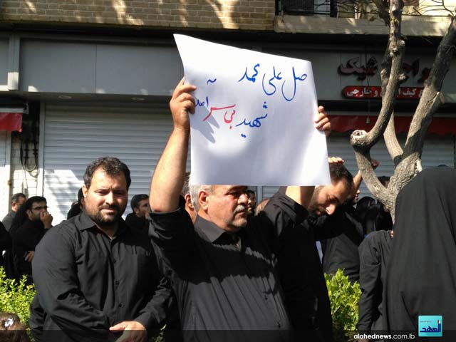 تشييع مهيب للشهيد حججي في طهران.. والإمام الخامنئي يلقي النظرة الأخيرة على جثمانه