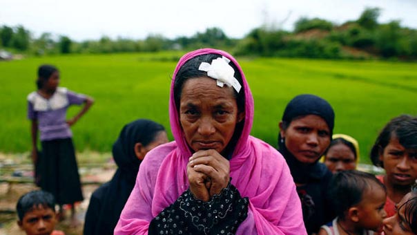 بنغلادش تبني مخيمًا ضخمًا لمسلمي الروهينغا