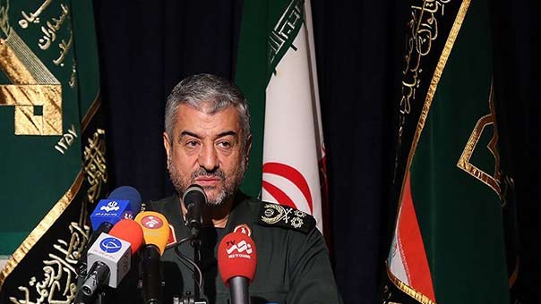 اللواء جعفري: أميركا تفقه لغة السلاح أكثر