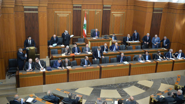 تطييّر تخفيضات الموازنة أحدث صدمة سلبية: ستة أبواب لمعالجة الهدر والتهرب الضريبي