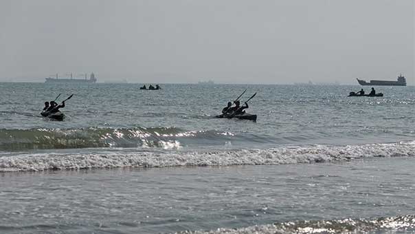 بالصور&hellip; تدريبات مغاوير القوة البحرية الايرانية

