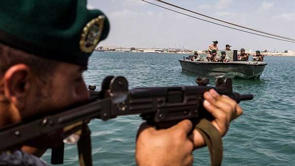 بالصور&hellip; تدريبات مغاوير القوة البحرية الايرانية

