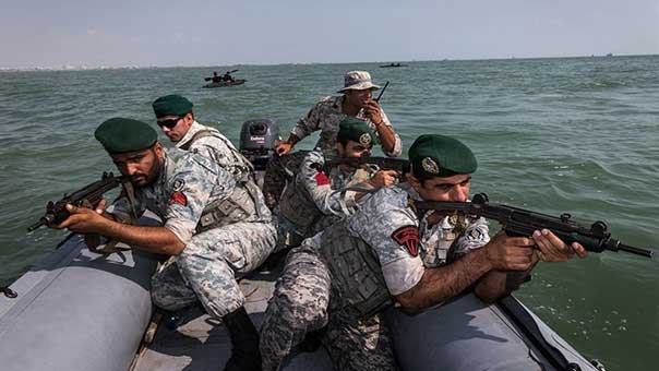 بالصور&hellip; تدريبات مغاوير القوة البحرية الايرانية

