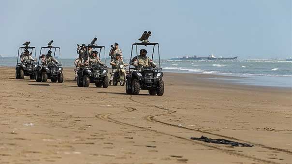 بالصور&hellip; تدريبات مغاوير القوة البحرية الايرانية


