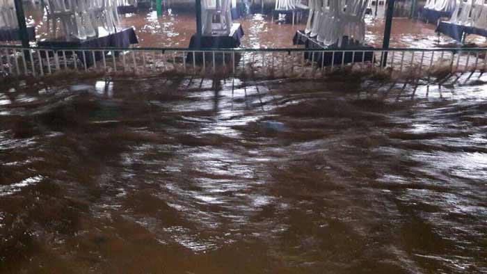 بالصور: السيول تجتاح مجرى نهر العاصي بالهرمل