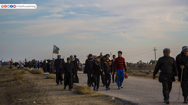 المواكب الحسينية تواصل مسيرها إلى كربلاء المقدسة.. وإتمام الإجراءات اللوجستية لاستقبال الزوار