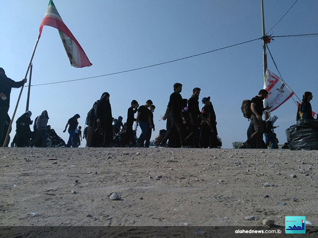 بالصور.. العهد يرافق &rsquo;المشاية&rsquo; على الطريق نحو كربلاء المقدسة