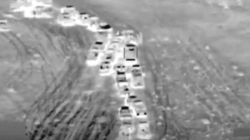  بالصور: هروب قافلة لـ&rsquo;داعش&rsquo; من البوكمال خوفًا من ضربات الجيش السوري والطيران الروسي