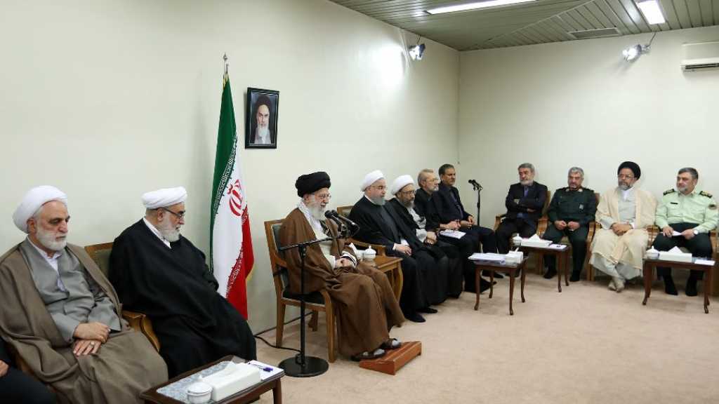 الإمام الخامنئي يؤكد ضرورة استمرار المساعدات والمواقف المتعاطفة مع المنكوبين في زلزال كرمانشاه