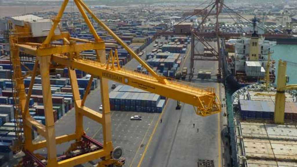  العدوان السعودي لم يرفع الحظر عن ناقلات الإغاثة في ميناء الحديدة اليمني