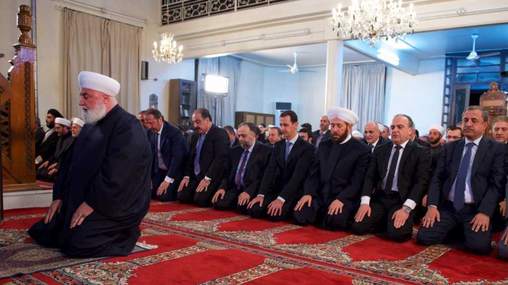 بالصور.. الرئيس الأسد يشارك في الاحتفال بذكرى المولد النبوي الشريف بمسجد الأفرم بدمشق