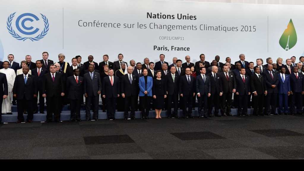 في الذكرى الثانية لاتفاقية &rsquo;باريس للمناخ&rsquo;.. ماكرون يصف خروج واشنطن من الاتفاق بـ&rsquo;العدائي&rsquo;