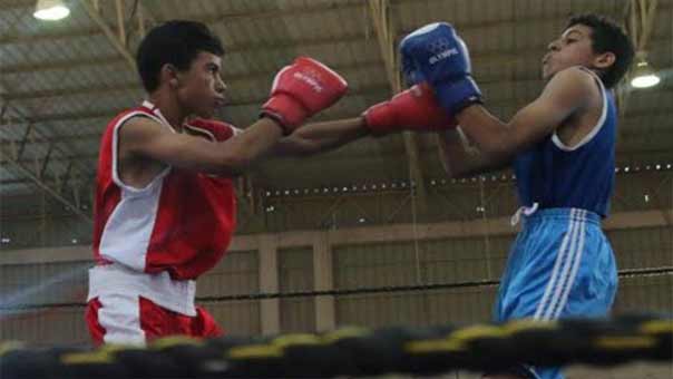 الملاكمة في غزة: حلبةٌ واحدةٌ تجمع أحلام الكثيرين من الشباب!