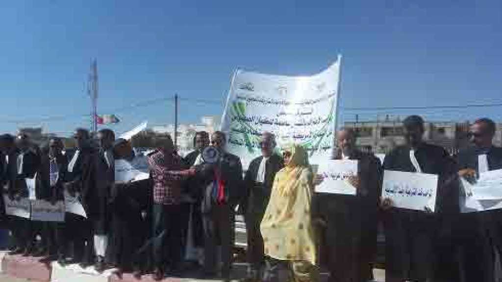 نقابات المحامين والصحافة والاطباء ينظمون وقفة للاحتجاج امام السفارة الامريكية في موريتانيا ضد قرار ترامب