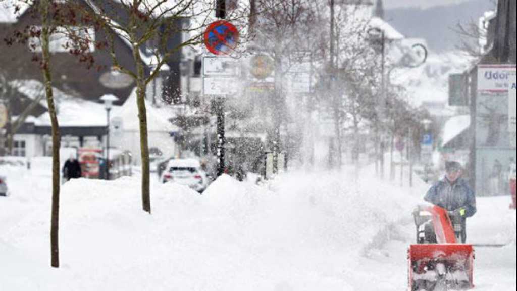 العواصف تخلّف قتلى وتشل حركة المطارات والقطارات في أوروبا