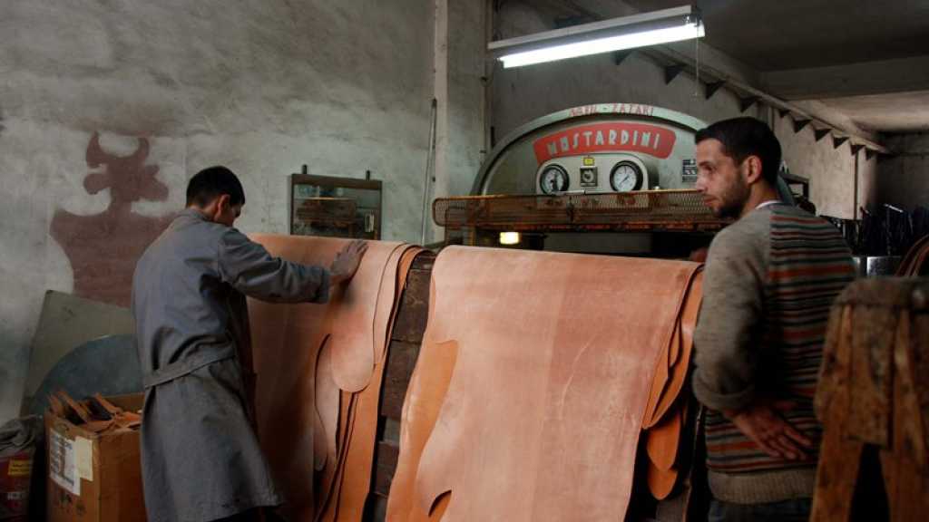 &rsquo;دباغة الجلود&rsquo; في الضفة الغربية المحتلَّة صناعةٌ مهددة بالانقراض