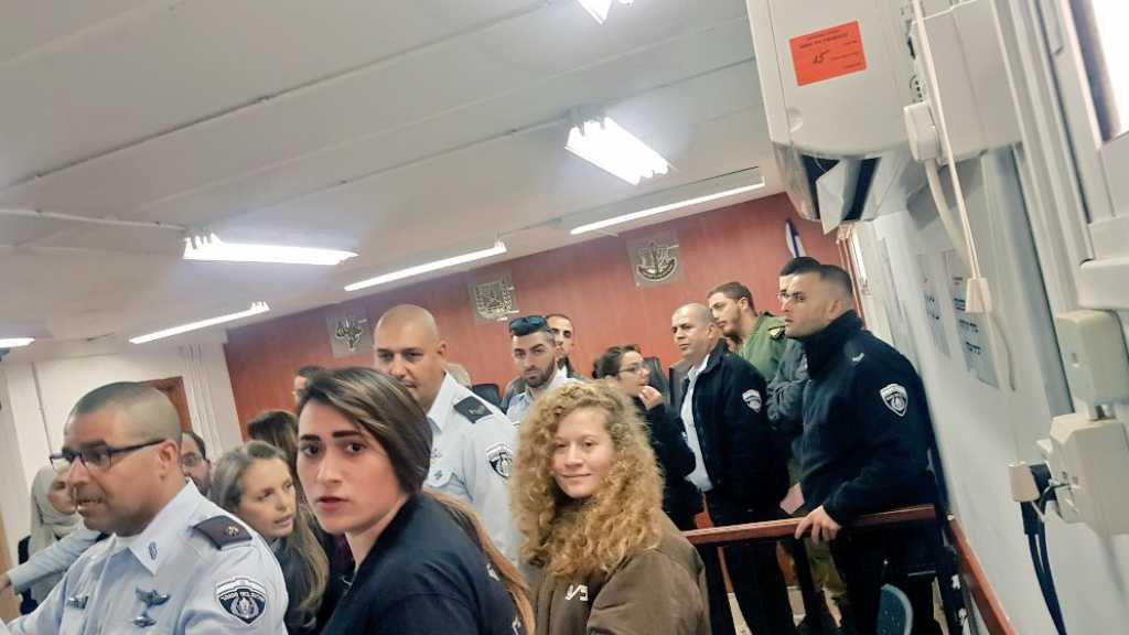 تمديد اعتقال عهد التميمي ووالدتها شهرًا